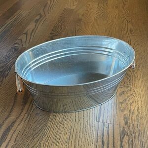 Galvanized Metal Oval Bucket w/ Handles